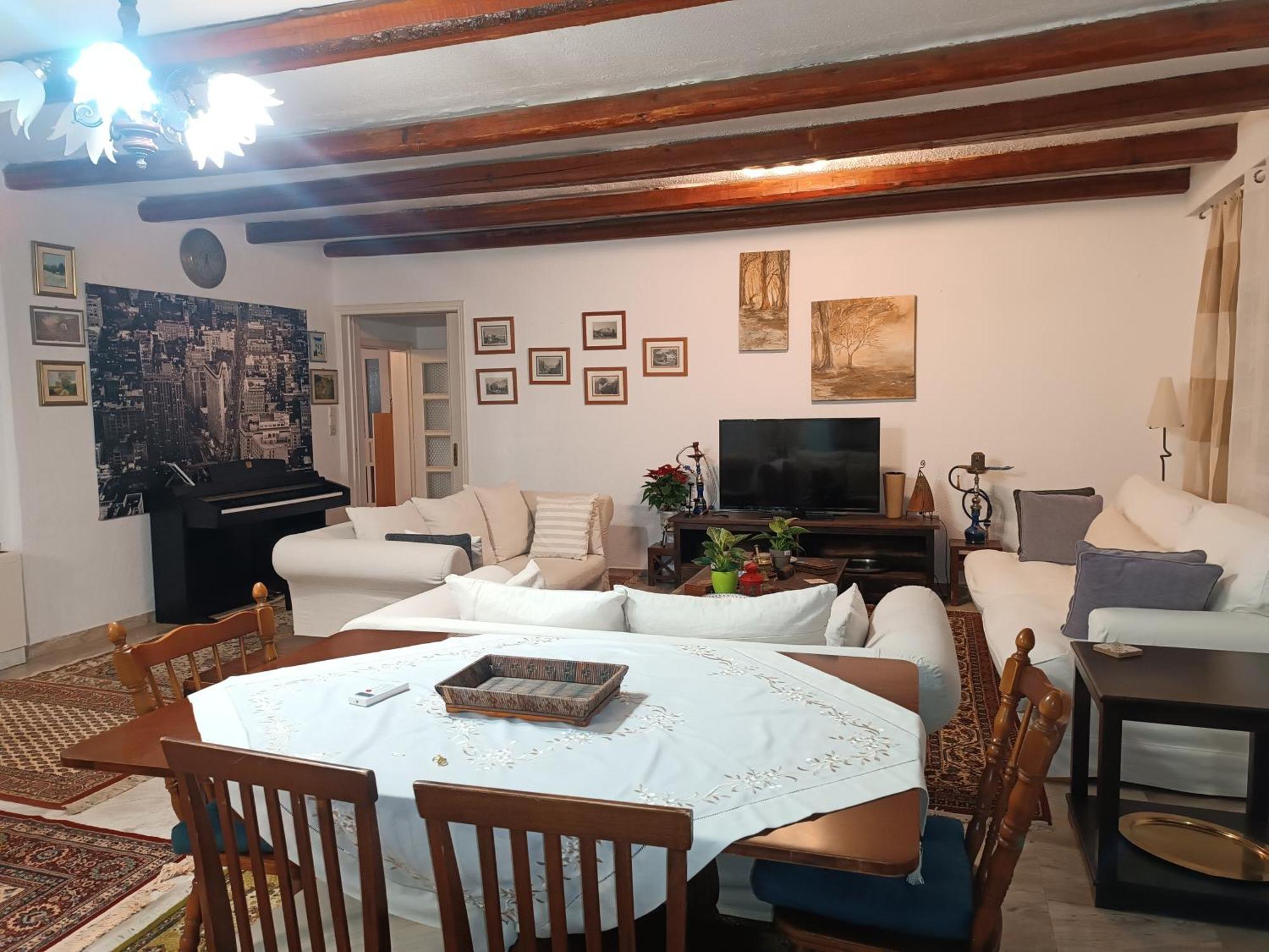 Chalet Three Artists