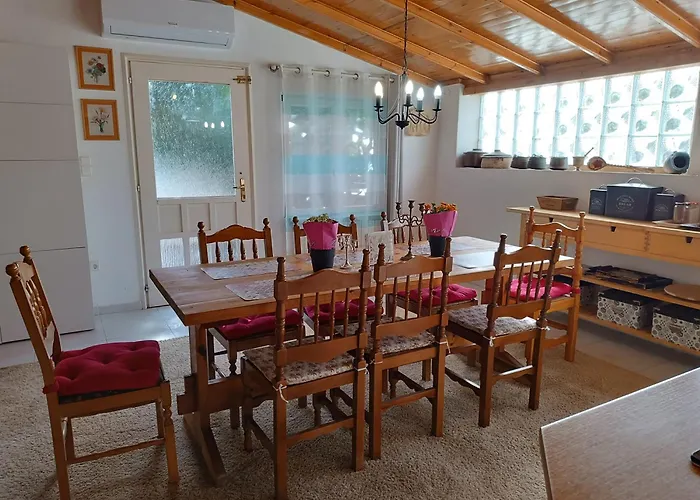 Three Artists Cottage